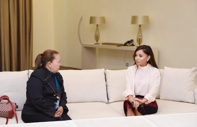 Мехрибан Алиева встретилась с вице-президентом сената Колумбии - ФОТО